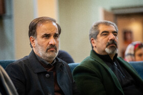 وحید فخر موسوی دبیر جشنواره تئاتر فجر و مهدی شفیعی معاون هنری وزارت فرهنگ و ارشاد در سمینار جشنواره تئاتر فجر