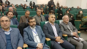 نقش‌آفرینی دانشگاه آزاد استان تهران در تدوین اسناد راهبردی کشور