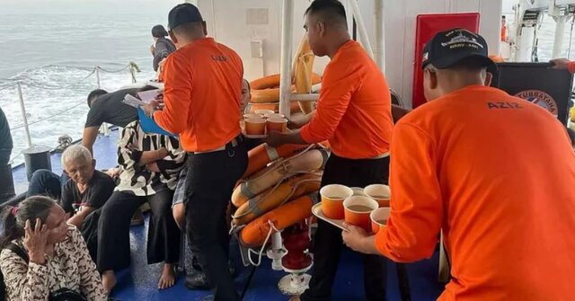 غرق شدن کشتی فیلیپینی با بیش از ۳۵۰ مسافر و خدمه