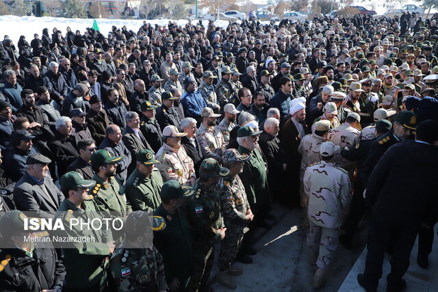 وداع مردم تبریز با شهید مرزبانی «مهدی مصطفایی»
