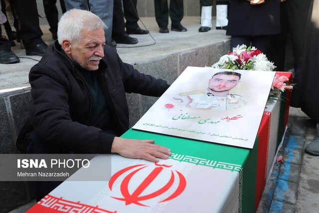 وداع مردم تبریز با شهید مرزبانی «مهدی مصطفایی»