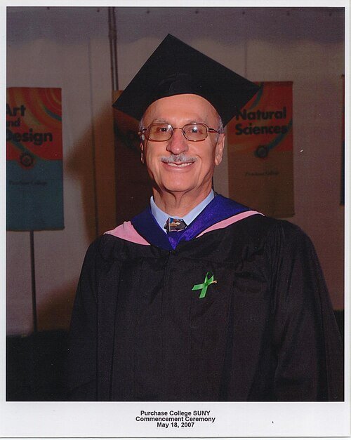 هنرمندی که از او کم میدانیم!