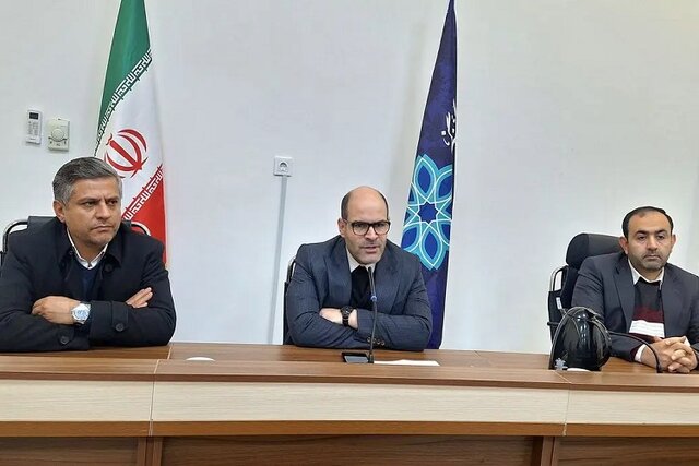 رونمایی از سردیس ۱۸ نفر از نخبگان در شیراز/ صیانت از منابع عمومی در آستانه انتخابات