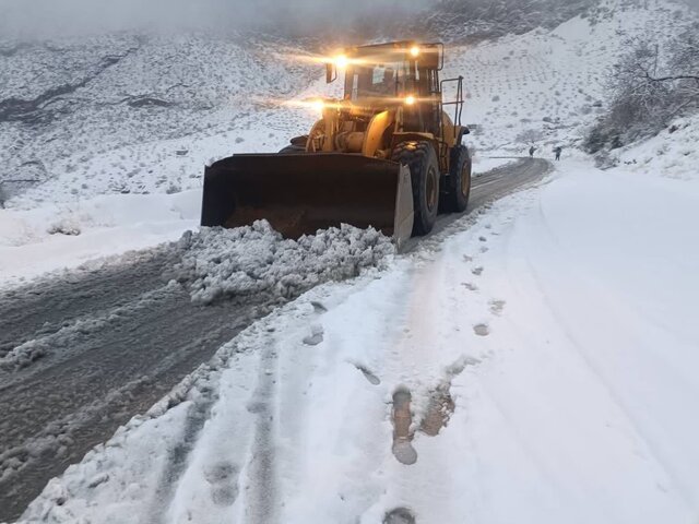 اجرای گسترده عملیات راهداری زمستانی در خراسان جنوبی / برف‌روبی بیش از ۳۲۹۵ کیلومتر از محور