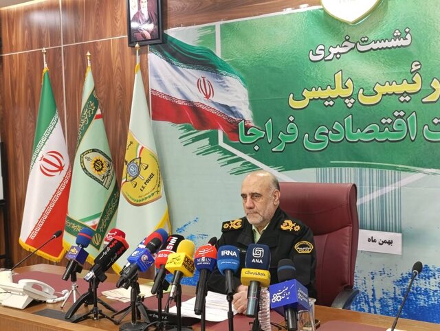 بازگشت ۶.۵ تن طلا به بانک کارگشایی/ انهدام ۵۱۹ باند اقتصادی