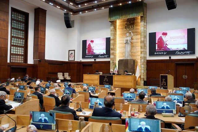 منتظری: اینترنت رها شده مهمترین عامل در ایجاد اغتشاشات اخیر بود