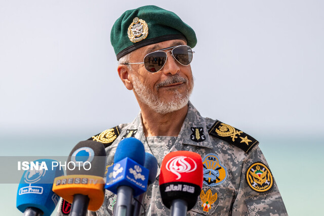 اخبار سیاسی ۸ بهمن؛ واکنش فرماندهان نظامی به تهدیدات/حواشی افزایش قیمت خودرو