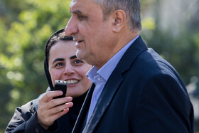 محمد اسلامی، معاون رئیس‌جمهور و رئیس سازمان انرژی اتمی در حاشیه جلسه هیات دولت - ۸ بهمن