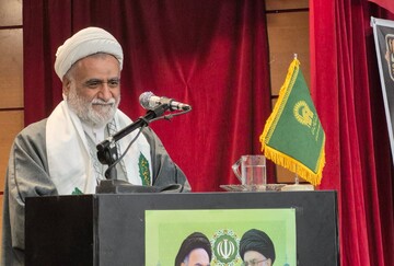 غفلت از هشدارهای رهبری و جنگ شناختی دشمن، ریشه اصلی فتنه‌ها