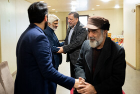 مهرداد آگاهی در مراسم بزرگداشت اشرف بروجردی و محمدعلی نادعی‌زاده، مدیرعامل خبرگزاری دانشجویان ایران در مراسم بزرگداشت اشرف بروجردی