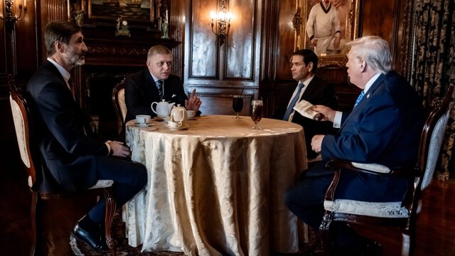 بهت رهبر اسلواکی از وضعیت «خطرناک» سلامت روان ترامپ پس از دیدار با او