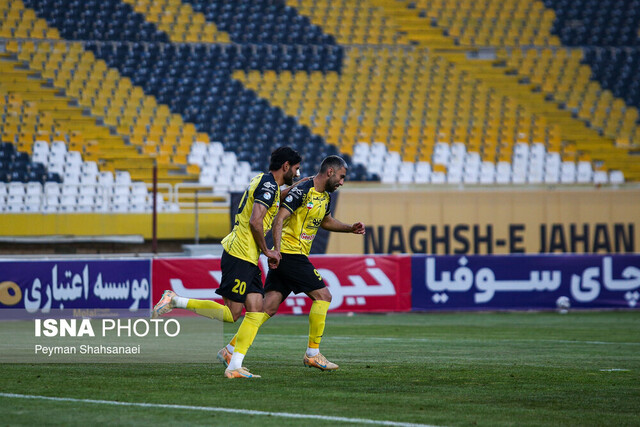 سپاهان و تراکتور در تلاش برای حفظ جایگاه