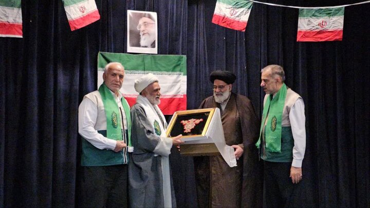 غفلت از هشدارهای رهبری و جنگ شناختی دشمن، ریشه اصلی فتنهها