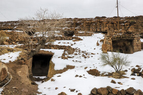 طبیعت برفی روستای دستکند میمند کرمان