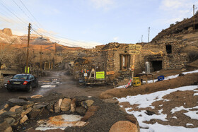 طبیعت برفی روستای دستکند میمند کرمان