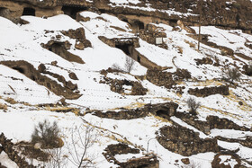 طبیعت برفی روستای دستکند میمند کرمان