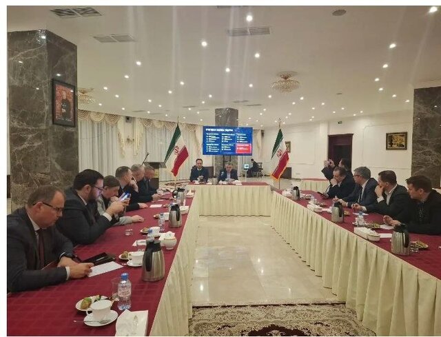 گفت و گوی دیپلمات ایرانی با نمایندگان احزاب بلاروس 