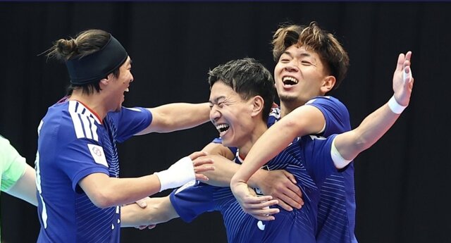 ژاپن به مرحله حذفی جام ملت‌های آسیا صعود کرد