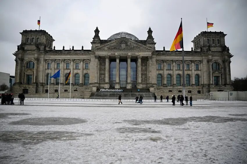 برلین: خواستار حل مسالمت‌آمیز تنش‌ها پیرامون ایران هستیم