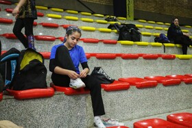 بازیکن در حال آماده شدن برای مسابقه 