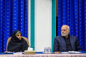 دیدار اعضای ستاد گرامیداشت دهه فجر با رئیس جمهور