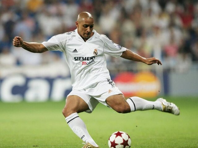 ۱۰ مدافع برتر تاریخ فوتبال جهان