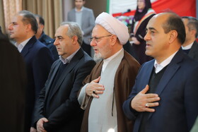 حجت السلام والمسلمین میکائیل اسکندری، رئیس شورای هماهنگی تبلیغات اسلامی استان آذربایجان شرقی در آیین نواختن زنگ انقلاب تبریز