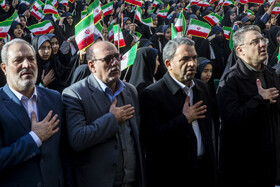 آیین نواختن گلبانگ انقلاب اسلامی با حضور وزیر آموزش و پرورش