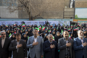 آیین نواختن گلبانگ انقلاب اسلامی با حضور وزیر آموزش و پرورش