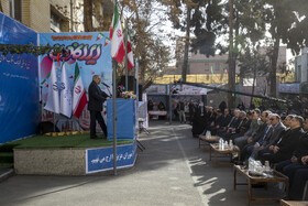 آیین نواختن گلبانگ انقلاب اسلامی با حضور وزیر آموزش و پرورش