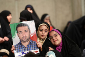 دیدار اقشار مردم با رهبر انقلاب به مناسبت چهل‌وهفتمین سالگرد پیروزی انقلاب اسلامی