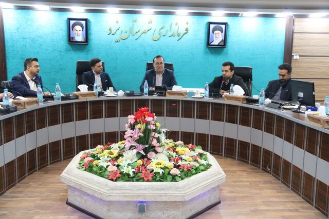 فرماندار یزد: روابط‌ عمومی، پیشانی جهاد تبیین در دستگاه‌های اجرایی است