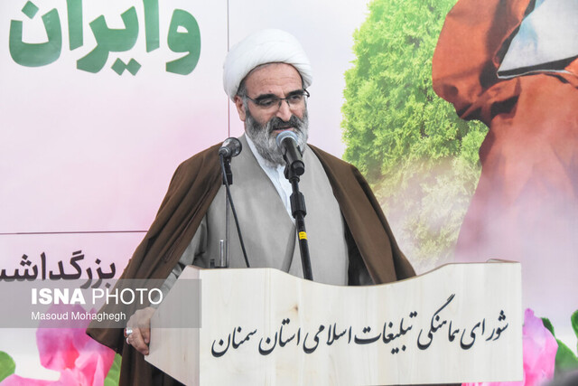 نواخته شدن گلبانگ انقلاب در مدارس استان سمنان