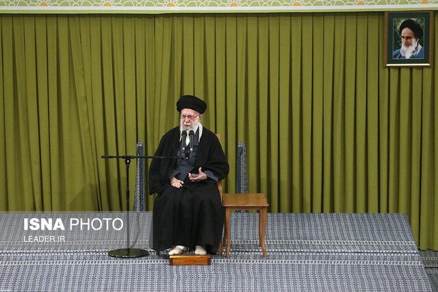 حضرت آیت الله خامنه‌ای: ۲۲ بهمن دشمن را مأیوس کنید