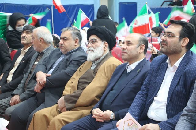 آینده کشور در دستان کودکان و نوجوانان امروز است/ رشد جوانان در گرو همراهی خانواده و مدرسه