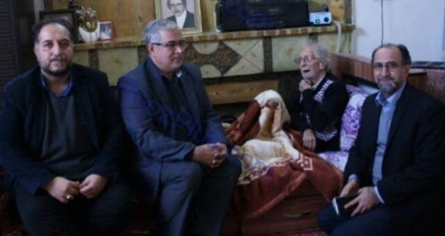 طنزنویسی که خیلی از مطالبش رد میشد