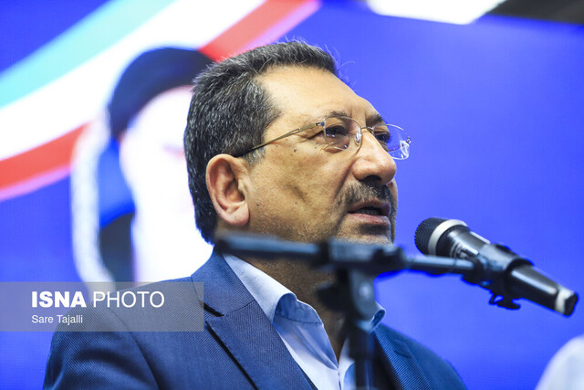 خواستیم با تولیدکنندگان راه بیایند، موضوع برعکس شد؛ فشار می‌آورند