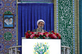 امام جمعه کرمان: جمهوری اسلامی در اوج اقتدار حرف خود را در دیپلماسی می‌زند