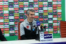 به بازیکنانم تذکر جدی دادم