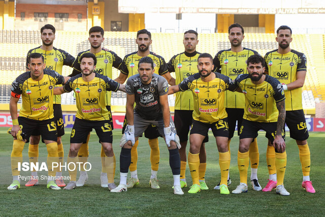 مصاف تعیین‌کننده سپاهان با الاهلی در زمین ثالث