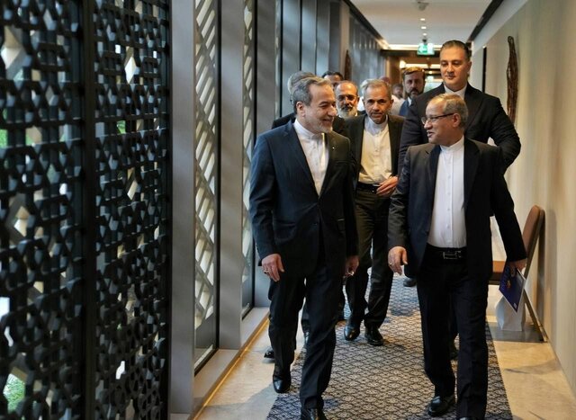 هیات ایرانی در مذاکرات عمان احوالپرسی دیپلماتیک ویتکاف و کوشنر با عراقچی