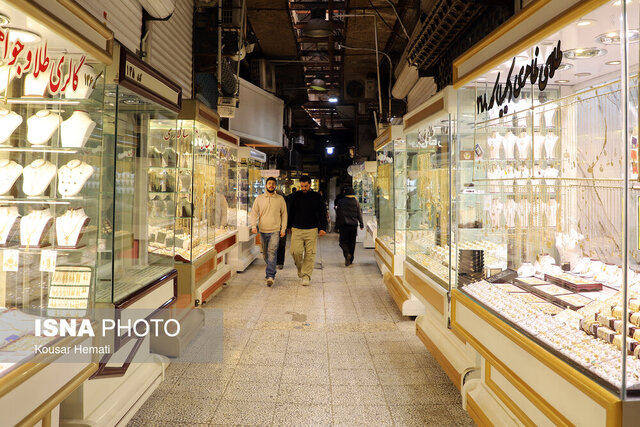 نوسانات و بلاتکلیفی بازار طلا