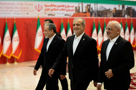 مسعود پزشکیان، رئیس جمهور و سیدعباس عراقچی، وزیر امور خارجه در مراسم «سلام سفرا»
