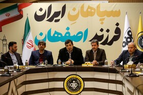 سخنرانی احمد دنیامالی، وزیر ورزش و جوانان در نشست ورزشگاه نقش جهان