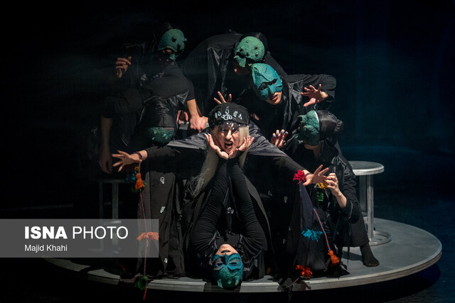 نمایش «تلخاب» کدام نمایشها به صحنه میروند؟