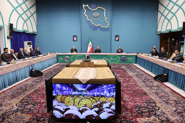 پزشکیان: مردم با رعایت الگوی مصرف بهینه، دولت را در عبور از ناترازی انرژی یاری کنند