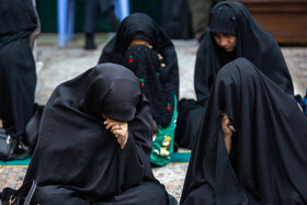 غبار روبی مضجع شریف امامزاده موسی مبرقع(ع) توسط خانواده شهدای اغتشاشات اخیر