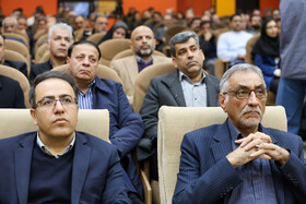 از سمت راست سید مهدی ابطحی، رئیس سابق شهرک علمی و تحقیقاتی استان اصفهان و معاون پژوهشی وزیر علوم و محمدنبی شهیکی، معاون فناوری و نوآوری وزیر علوم، تحقیقات و فناوری