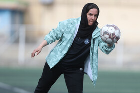 هفته هجدهم لیگ برتر فوتبال بانوان؛ فرا ایساتیس کران - گل گهر