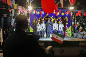 نور افشانی در شب سالگرد پیروزی انقلاب اسلامی - مشهد